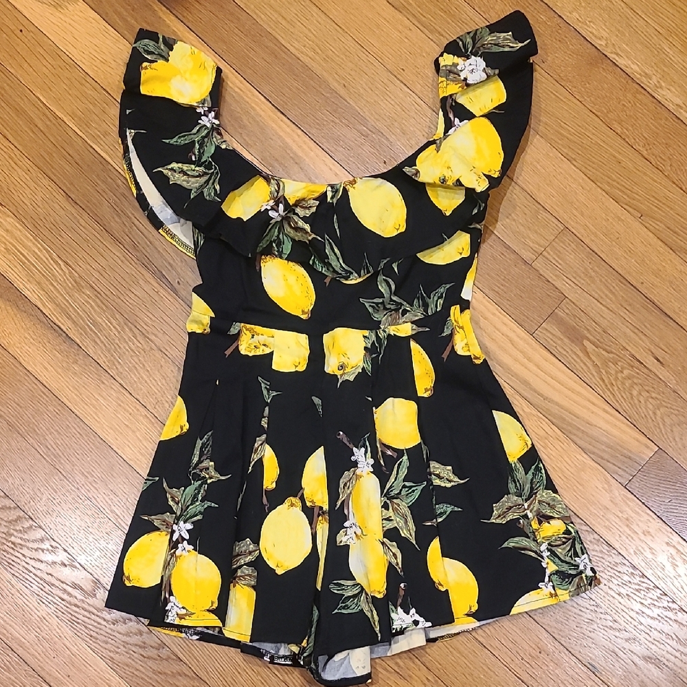 Luxxel- Lemon Print Ruffle Romper
